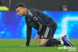 球报：利雅得胜利已就签下B费展开初步接触，钱不是问题