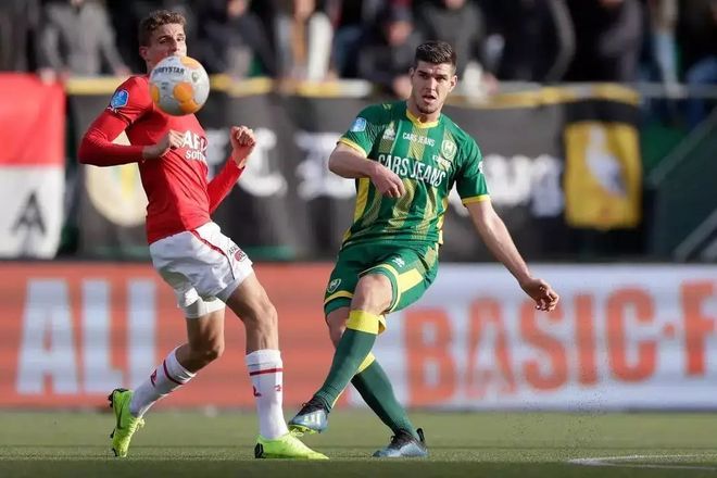 相比前两位 相比前两位