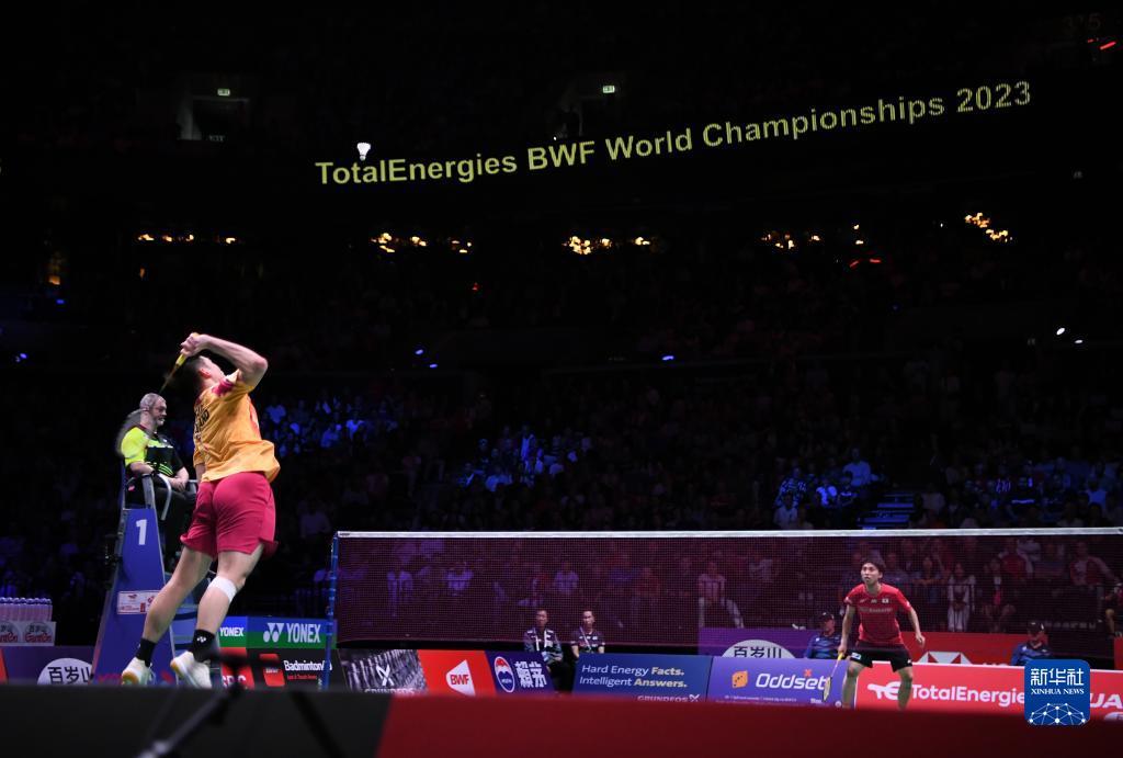 亚身上采取 亚身上采取